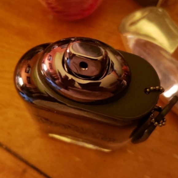 Coach - Picture 2 of 4